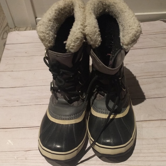 Beautiful grey Sorel boots 🍀🍀🍀 - Picture 7 of 8